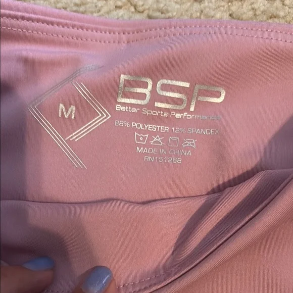 NWT Women's Light Pink Leggings with Pockets - Picture 4 of 4